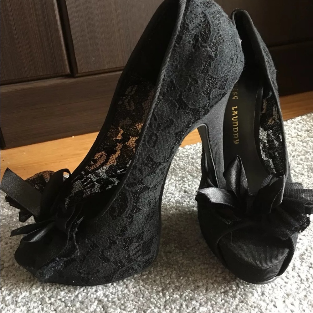 chinese Laundry Womens Lace Pumps  Open Toe Size 8